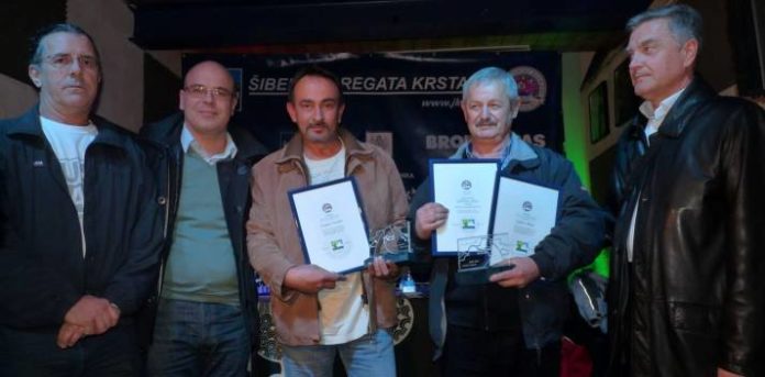 2015valovi2014a